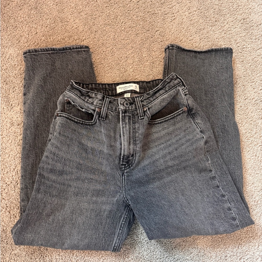 Abercrombie & Fitch the vintage straight high rise jeans